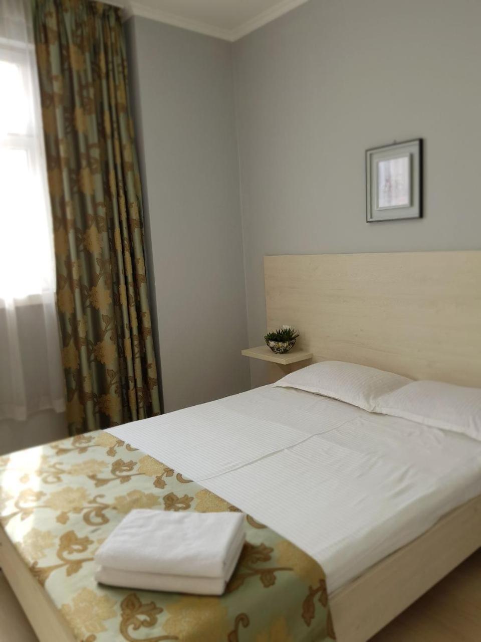 Sky Hotel Бишкек Екстериор снимка