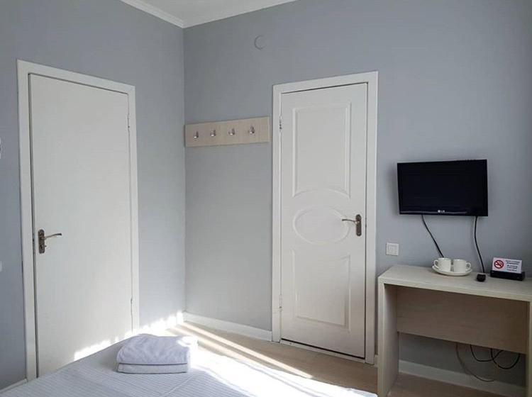 Sky Hotel Бишкек Екстериор снимка